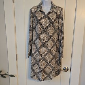 Vince Camuto Cream and Gray Long Sleeve Dress